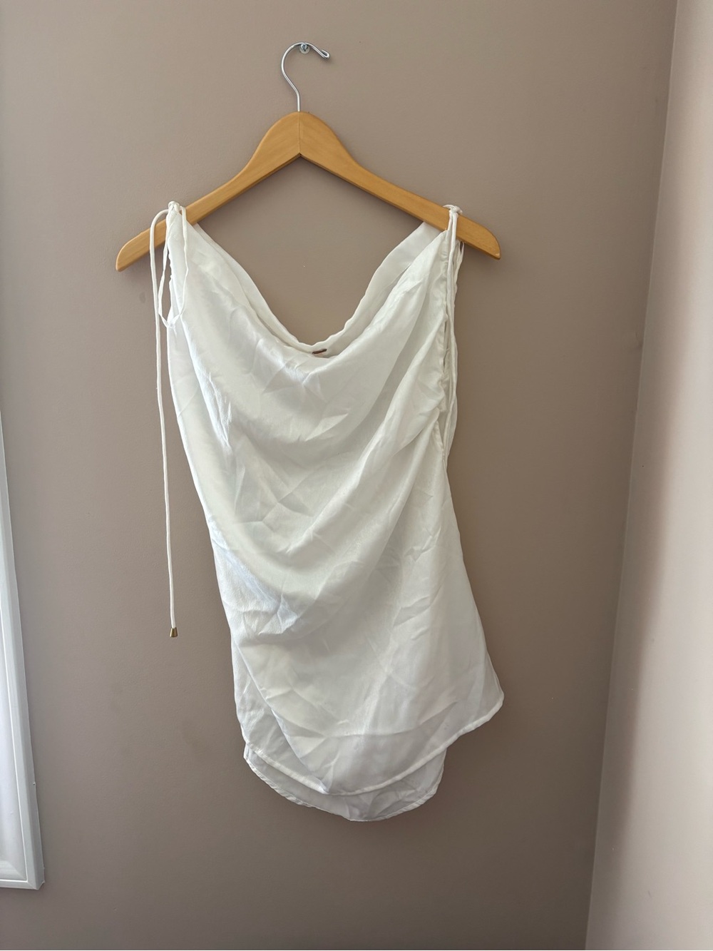 Free People White Hattie Silky Tie-Shoulder Cowl Neck Tunic Tank NWTS Sz M - Picture 6 of 9